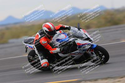 media/Jan-14-2023-SoCal Trackdays (Sat) [[497694156f]]/Turn 11 Inside (950am)/